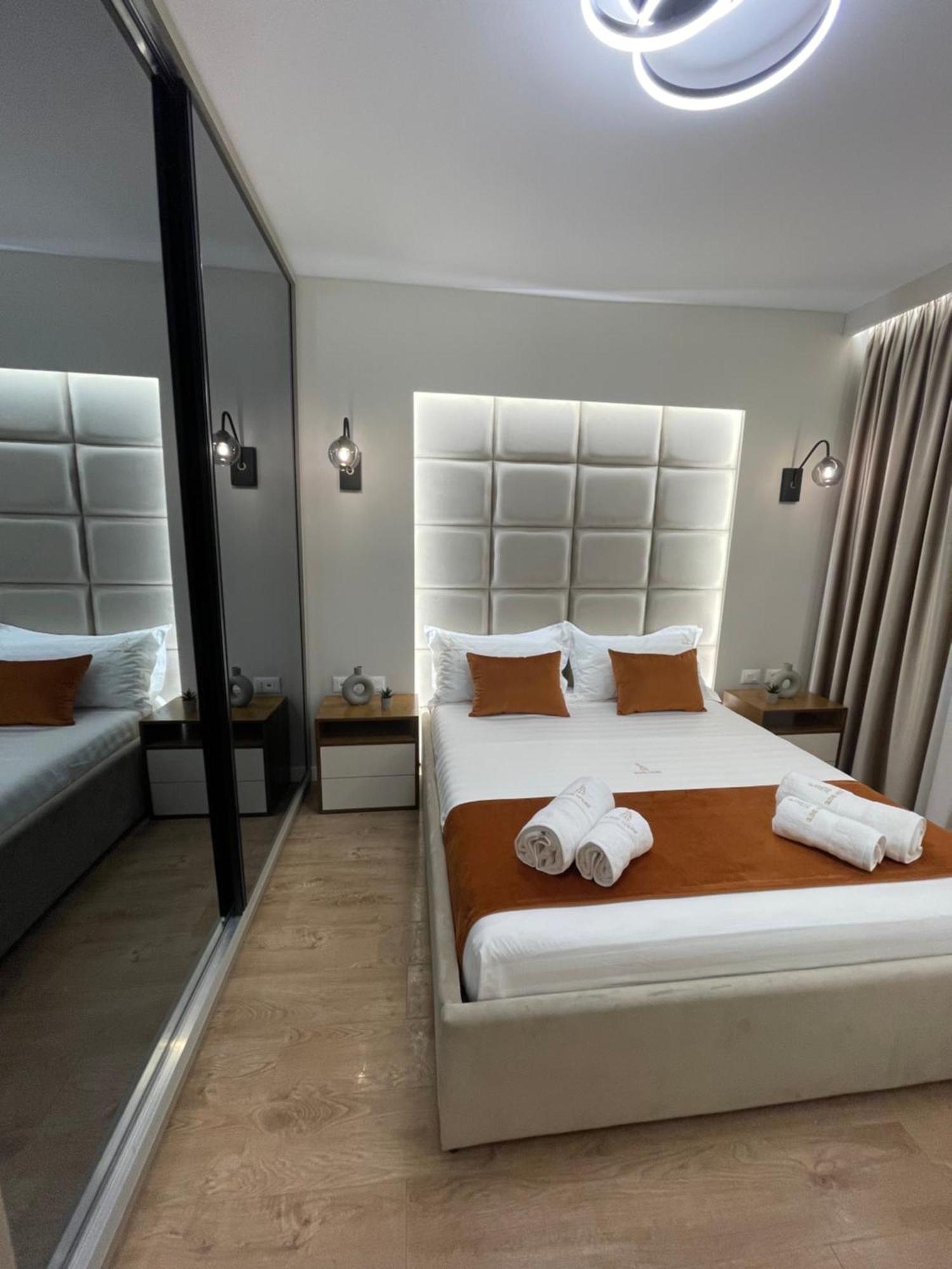Gold Luxury House Апартаменти *